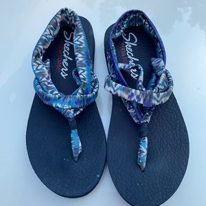 Skechers Yoga Foam Slingback Sandals